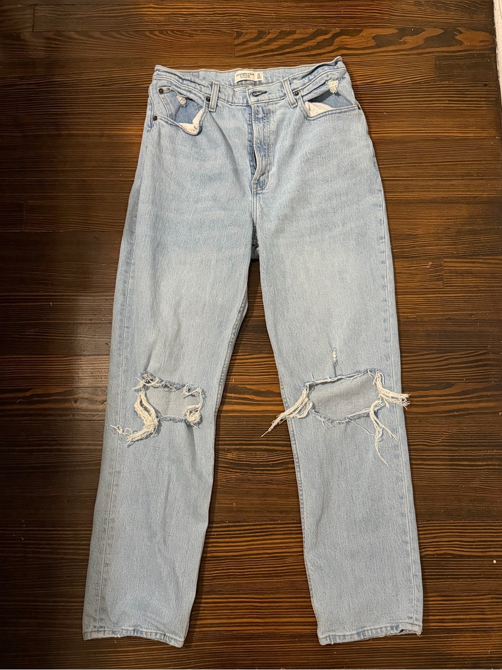 Abercrombie & Fitch Light Wash Distressed Men’s Relaxed Jeans
